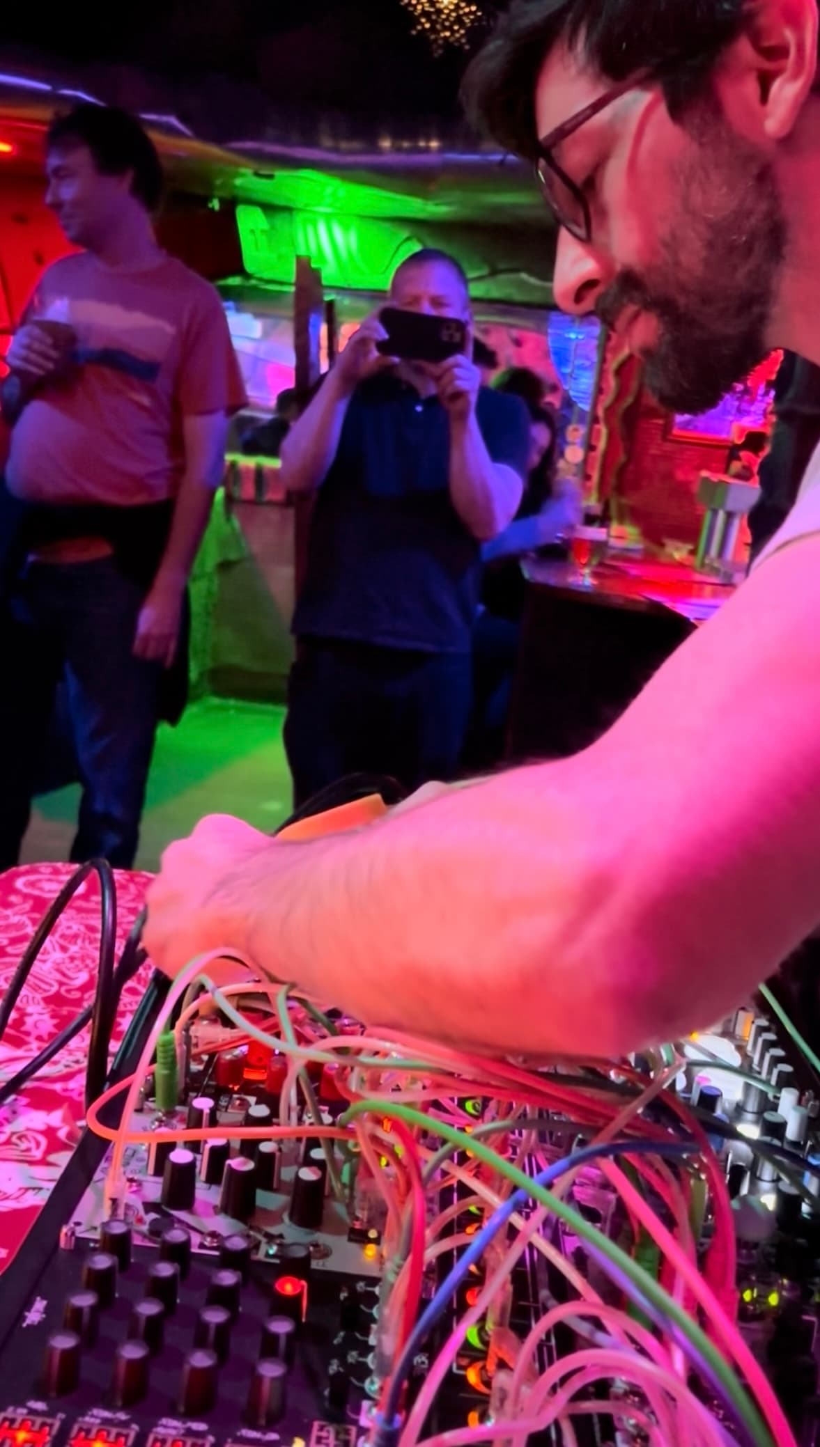 KZZL patching hypnotic industrial beats